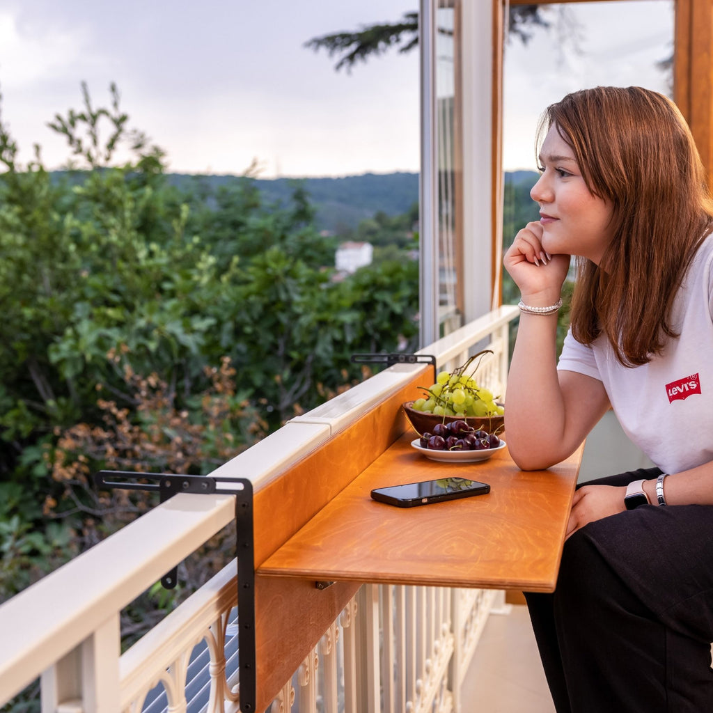 Lara Balkon Masası