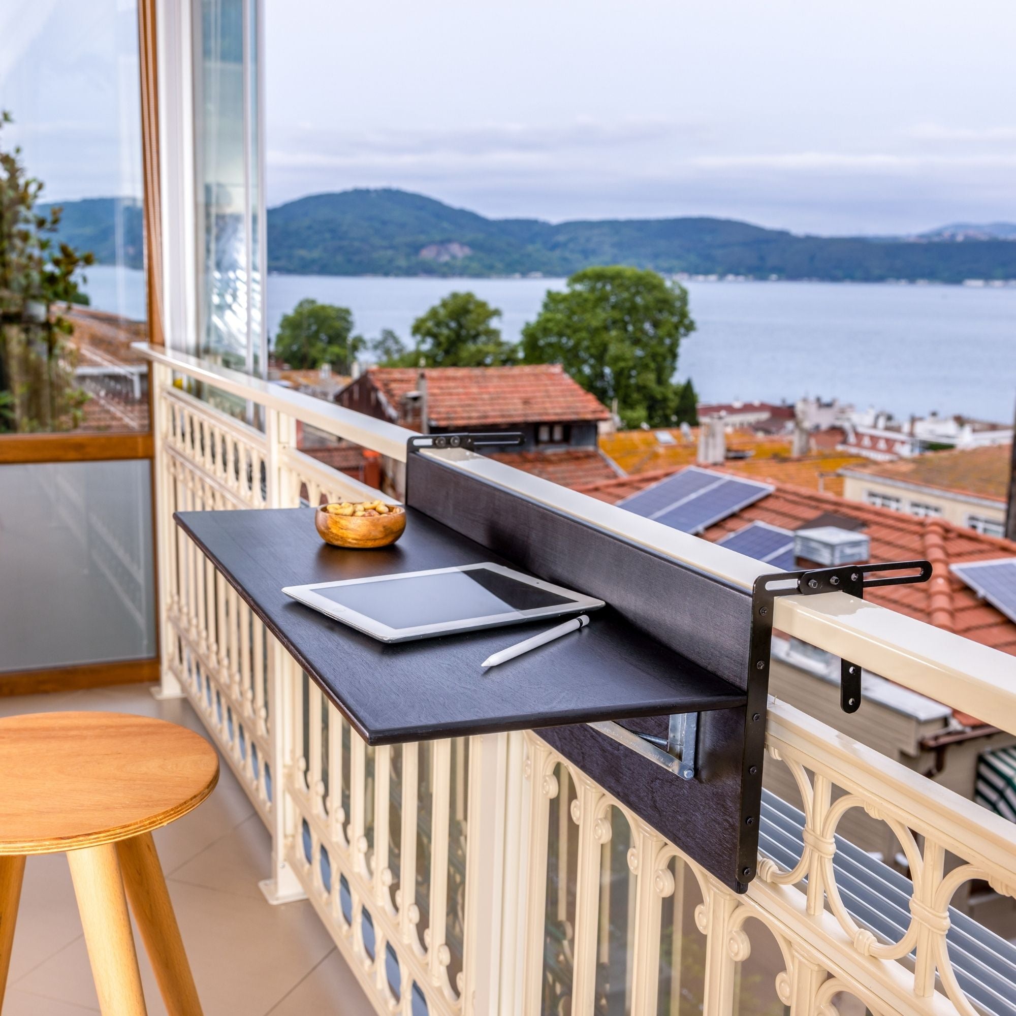 Lara Balkon Masası
