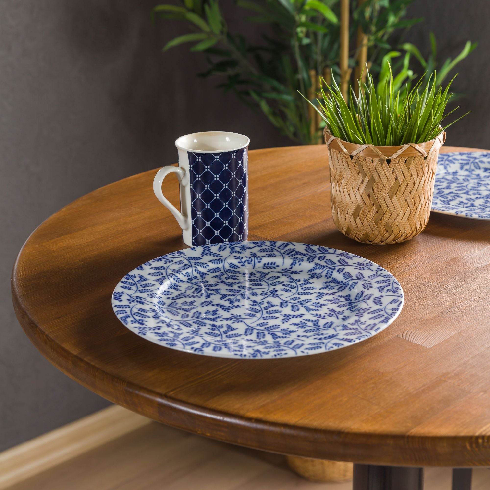 Lila Uzun Bistro Masası